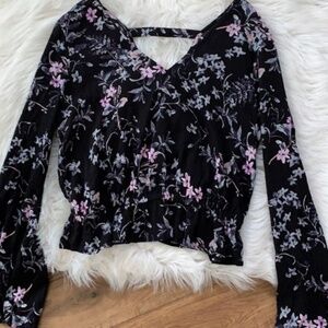 NWT Express Floral Bell Sleeve Faux Wrap Blouse, sz Small